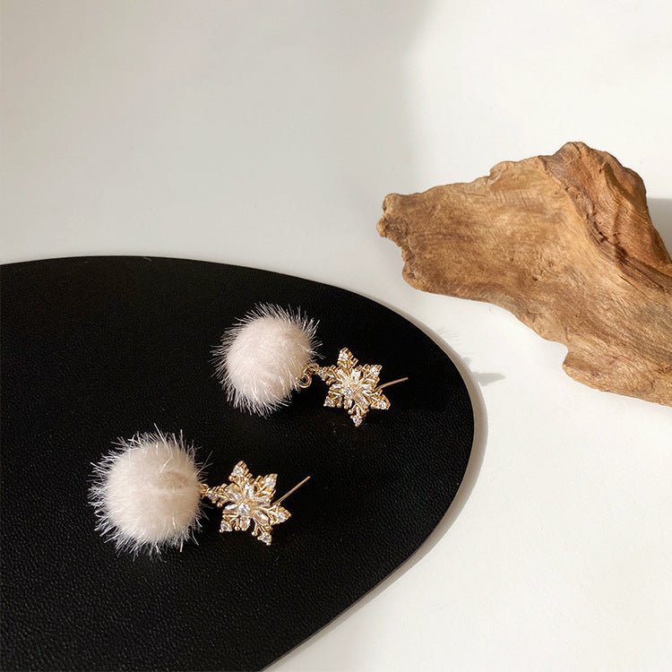 Lilith Snowflake Earrings