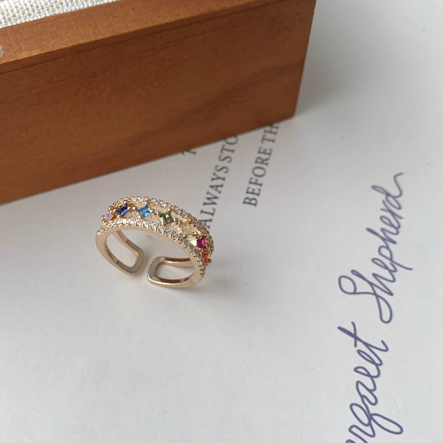 Stardust Band in Gold