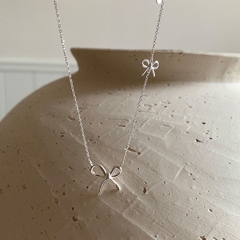 Sweet Knot Bow Necklace