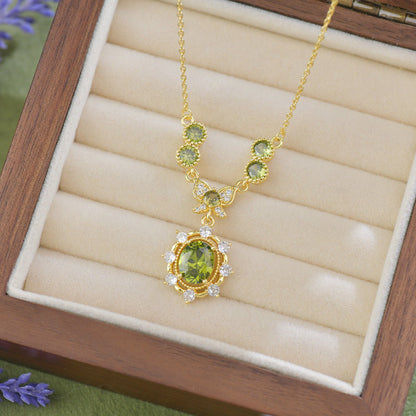 Verdant Flutter Necklace