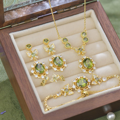 Verdant Flutter Necklace