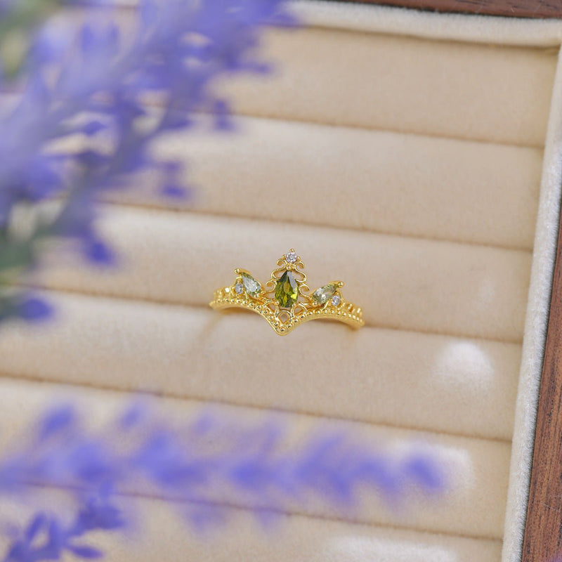 Verdant Crown Ring