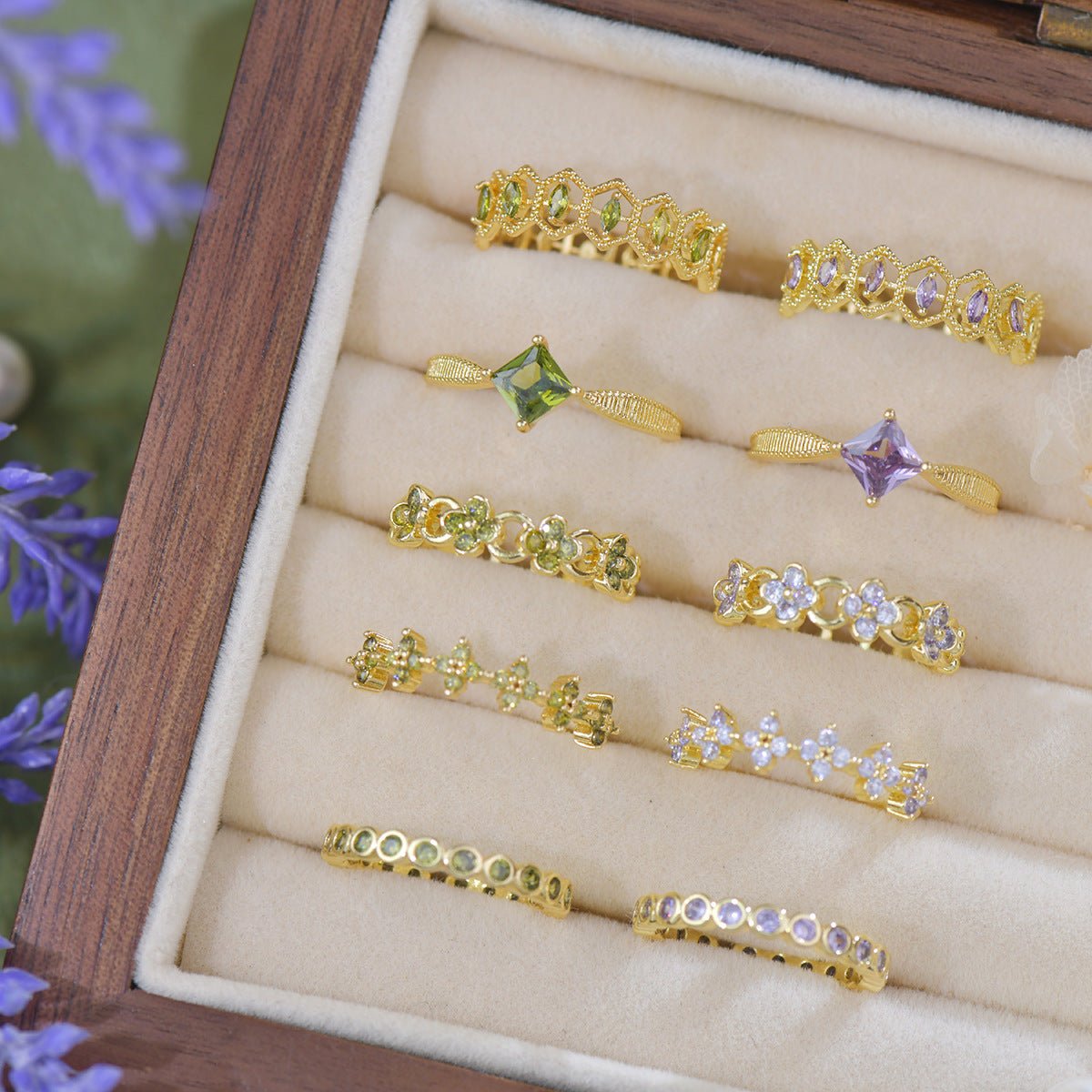 Verde Blossom Link Ring