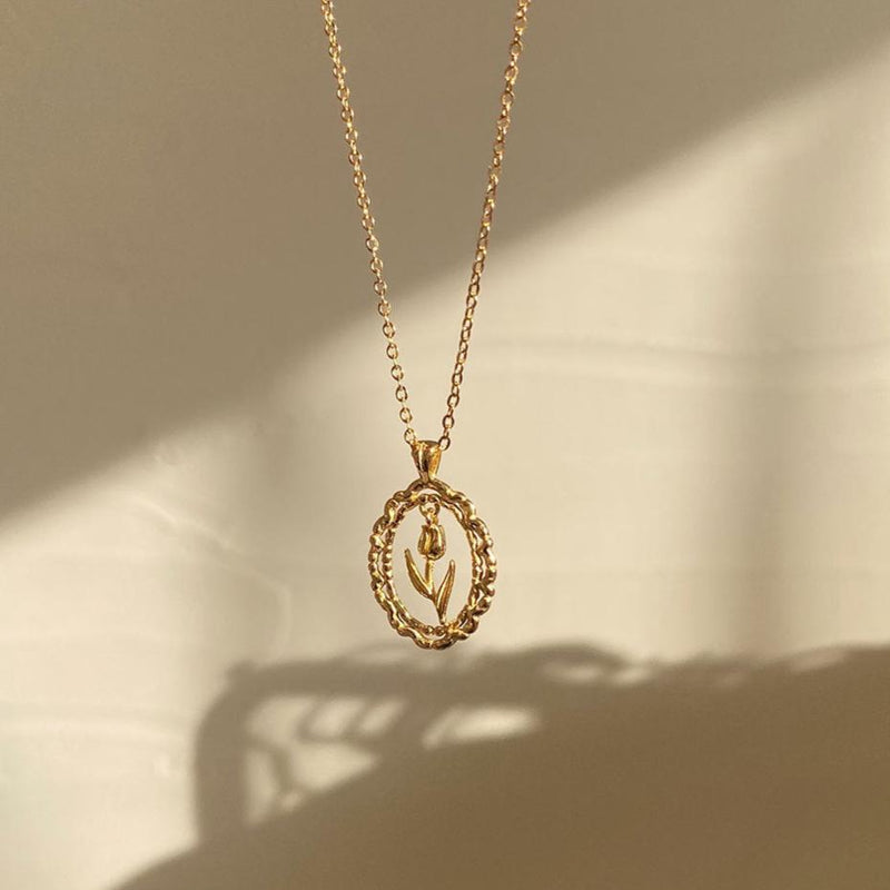 Tulip Necklace