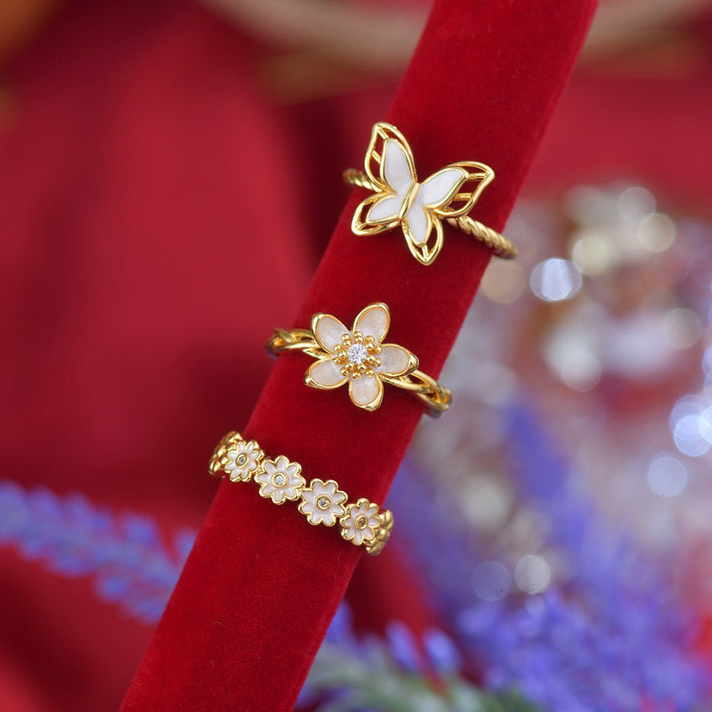 White Mariposa Ring