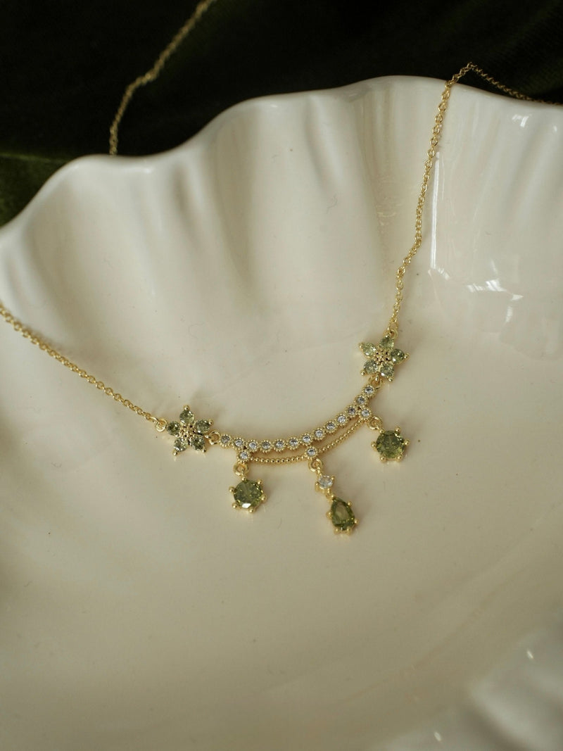 Wildflower Serenade Necklace in Green
