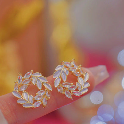 [] Wreath Stud Earrings